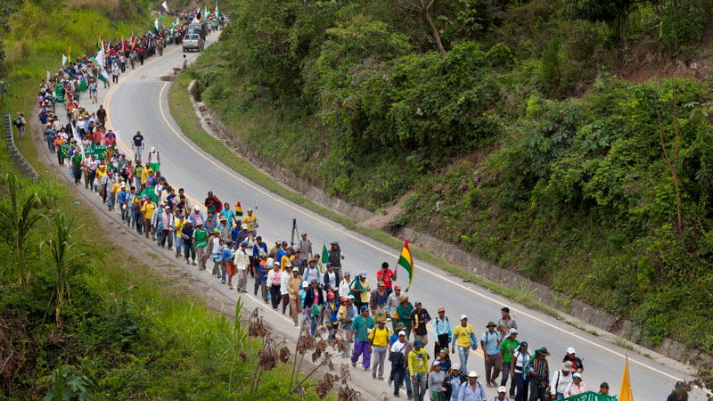 Demonstranten fordern schnelle Neuwahlen in Bolivien