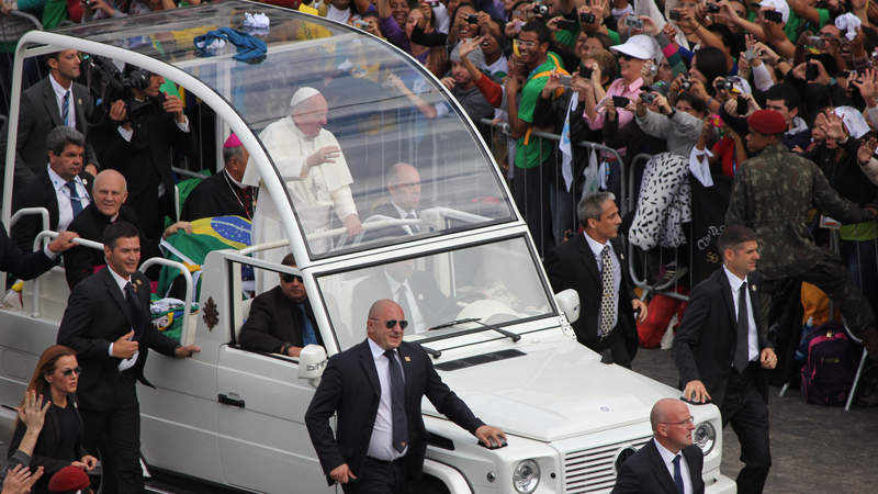 Franziskus beendet den Weltjugendtag in Rio