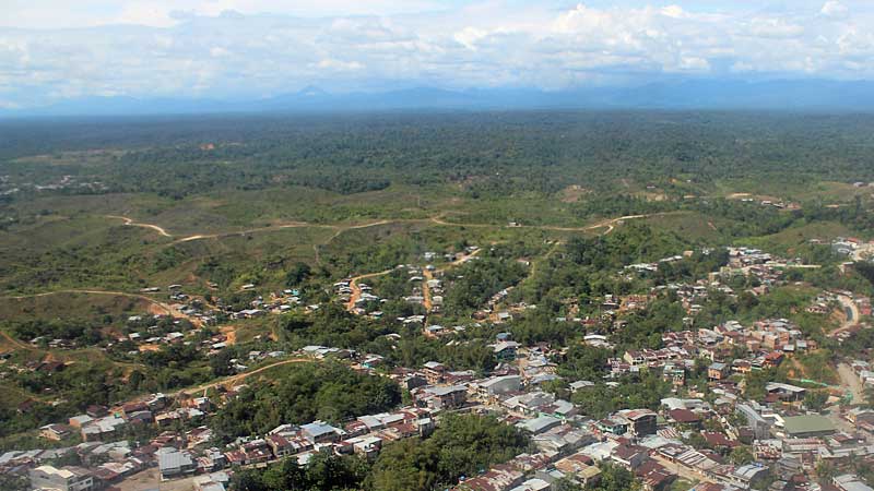 Luftbild von Quibdó, Chocó. Bild: Damian Raiser