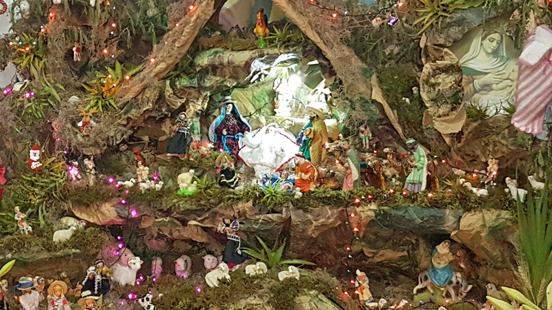 Weihnachtskrippe in Chachapoyas (Peru)