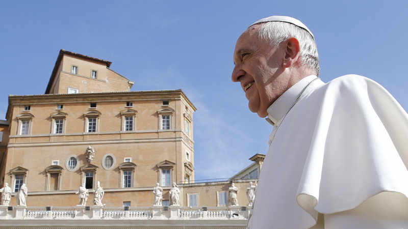 Papst mahnt die Welt zu Zusammenhalt in der Pandemie