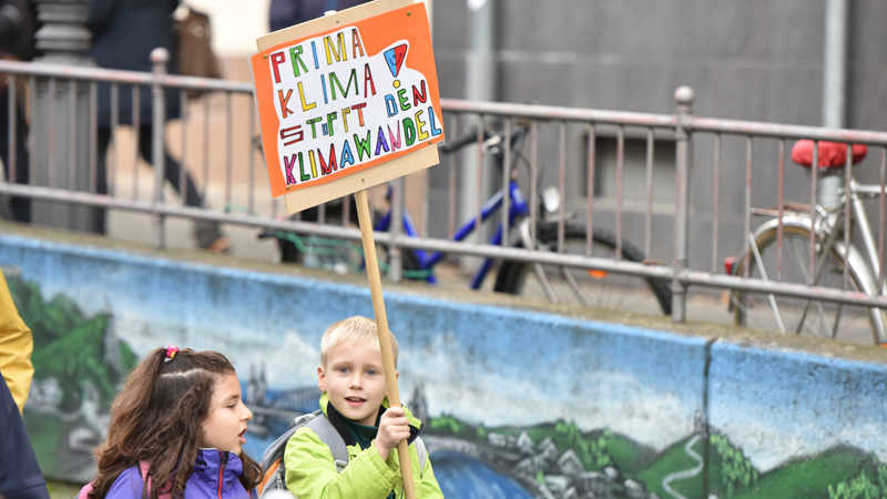 „Klimapilger“ setzen ihren Weg nach Paris fort