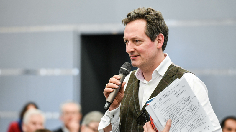 Hirschhausen ruft Kirchen zu mehr Einsatz beim Klimaschutz auf