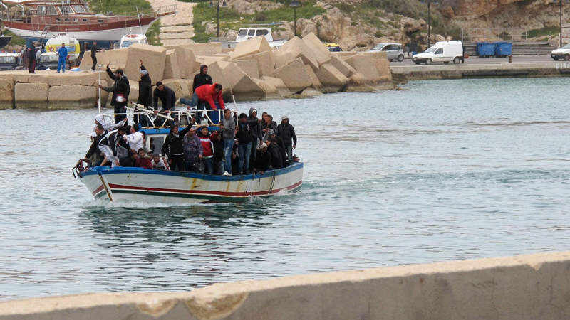Pfarrer spricht von apokalyptischer Lage auf Lampedusa