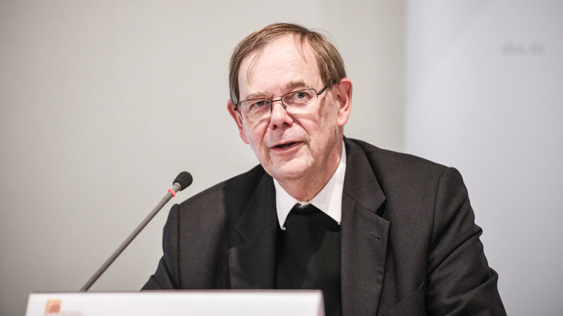 Pater Dr. Hans Langendörfer SJ geht in den Ruhestand