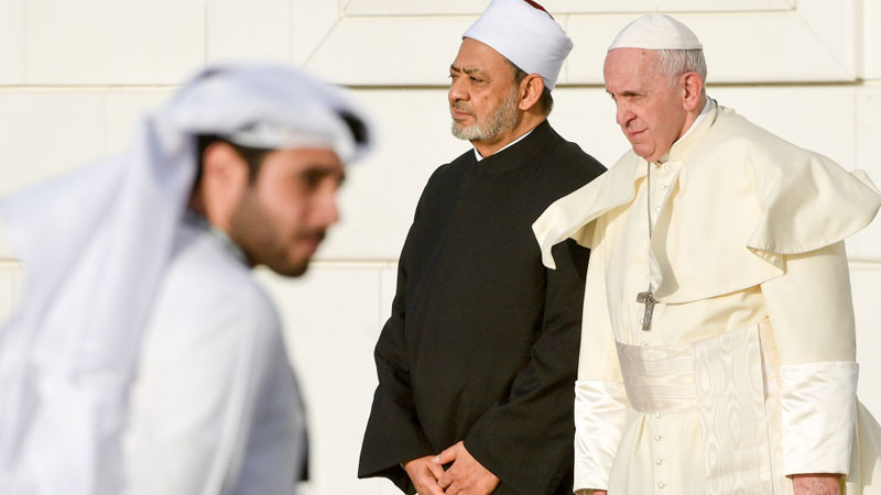 Papst beendet historischen Besuch in Arabien