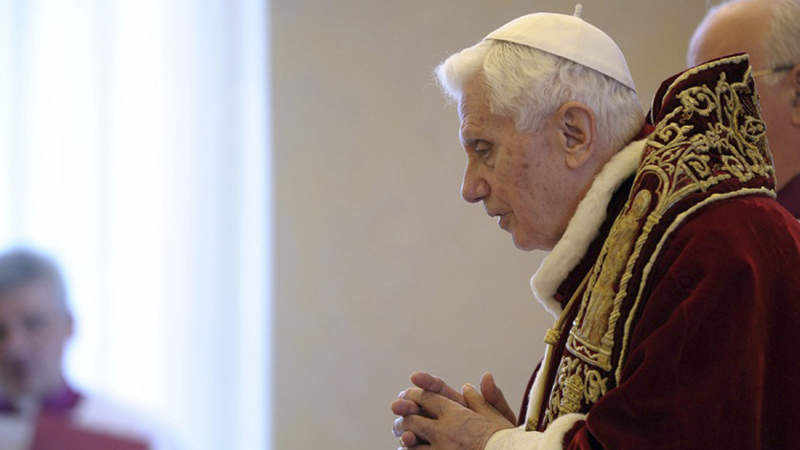 Rücktritt des Papstes löst Betroffenheit aus