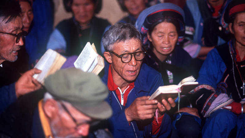 Christen in Asien: Zwischen Aufschwung und Bedrohung