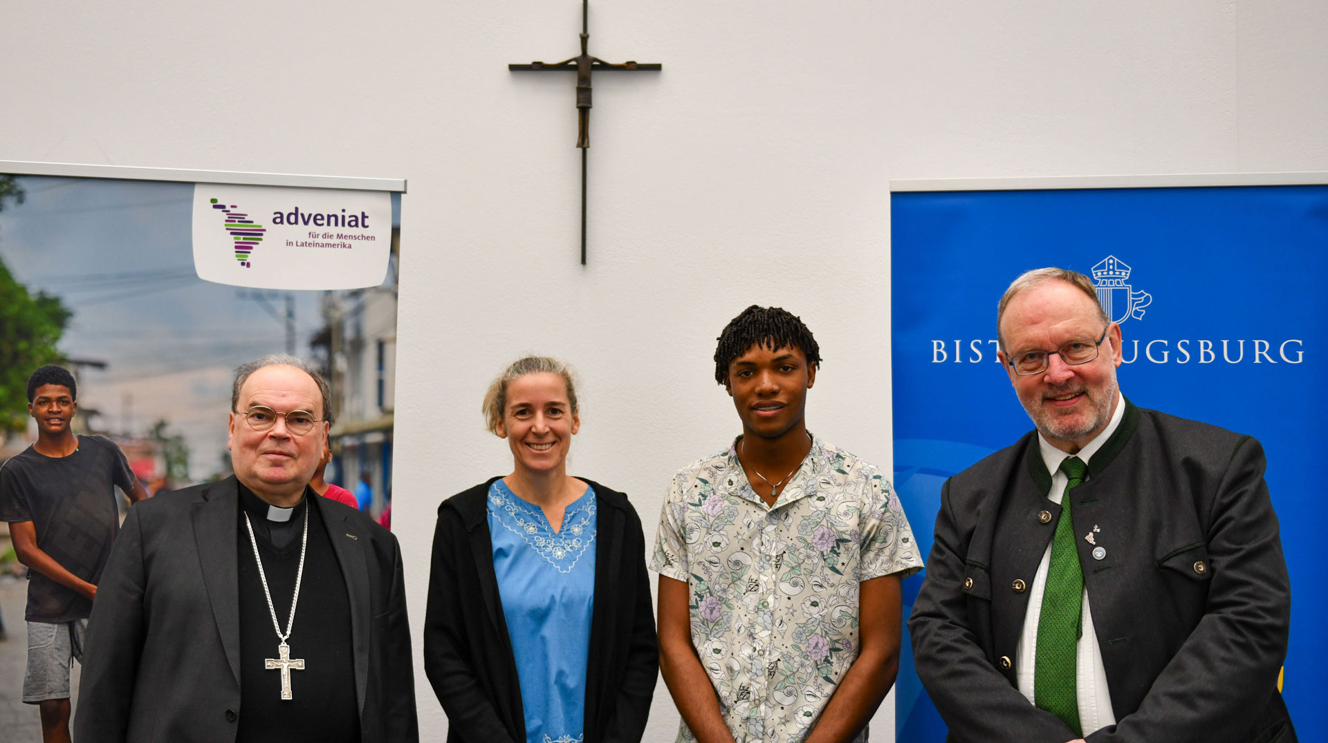 Bischof Bertram Meier, Ulrike Purrer, Edwin Narváez, Pater Martin Maier, PK Adveniat-Weihnachtsaktion 2024