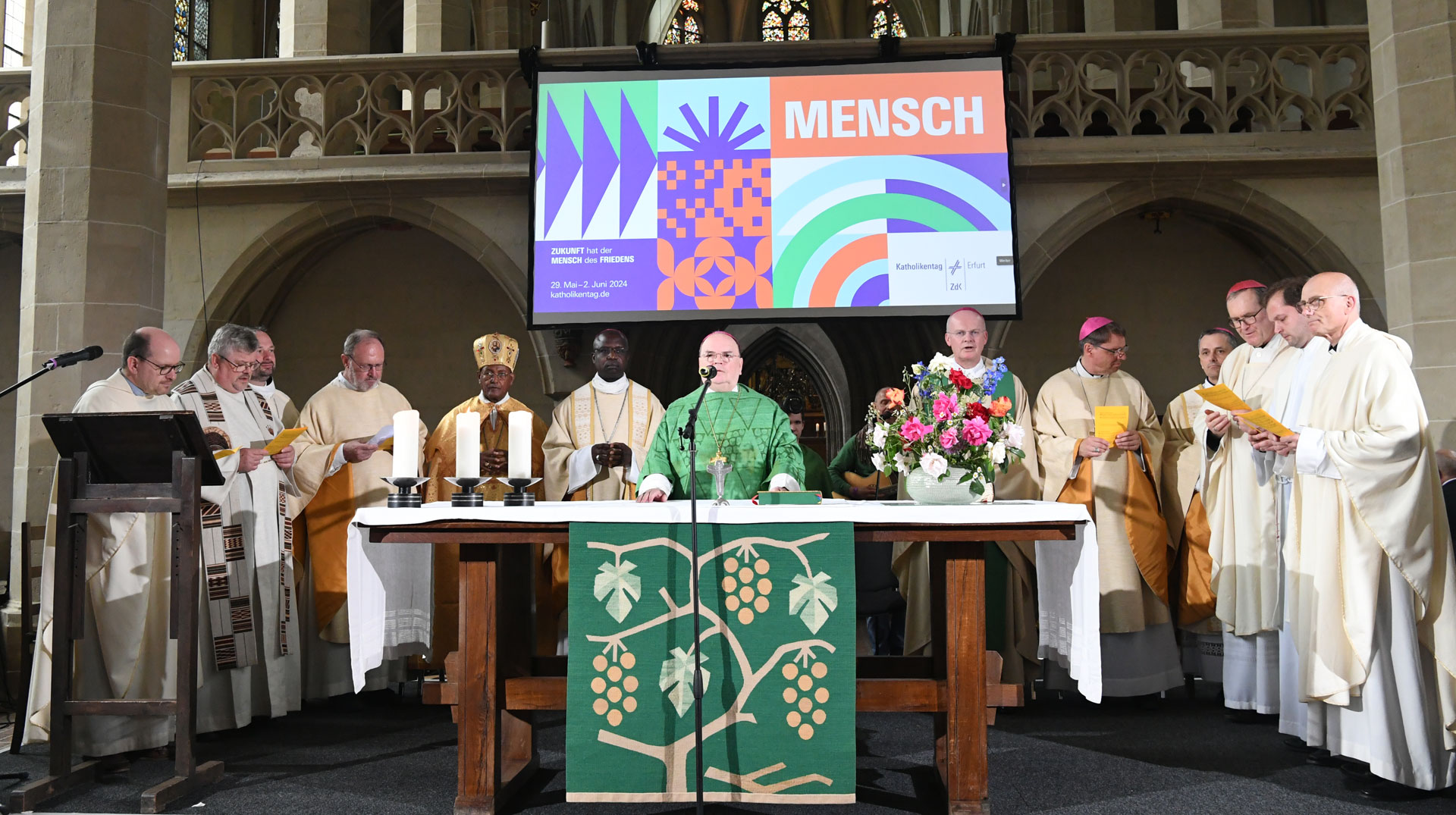 Weltkirchlicher Gottesdienst mit Weltkirche-Bischof Bertram MEier auf dem Katholikentag 2024