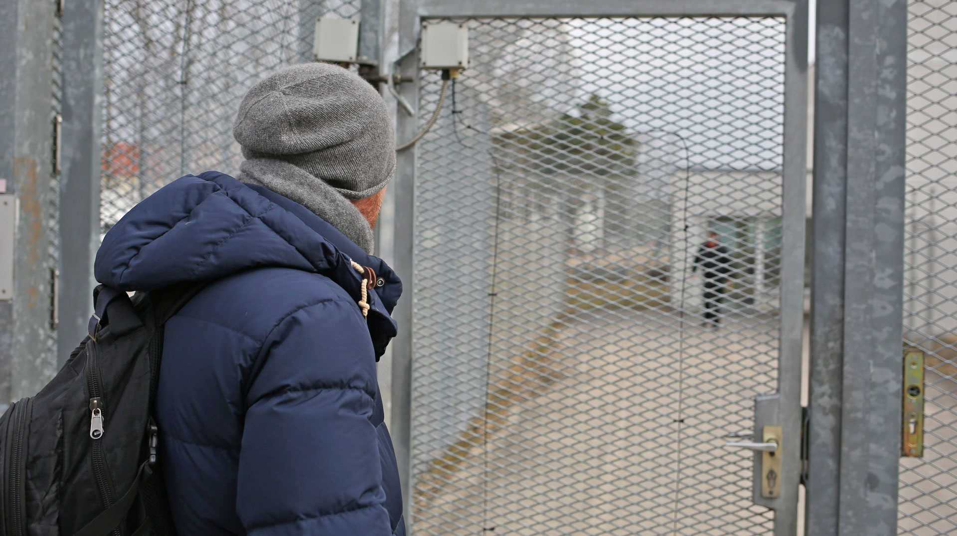 Der Jesuiten-Flüchtlingsdienst setzt sich in der Abschiebehaft in Eisenhüttenstadt für Menschen ein, die kein Asyl in Deutschland erhalten.
