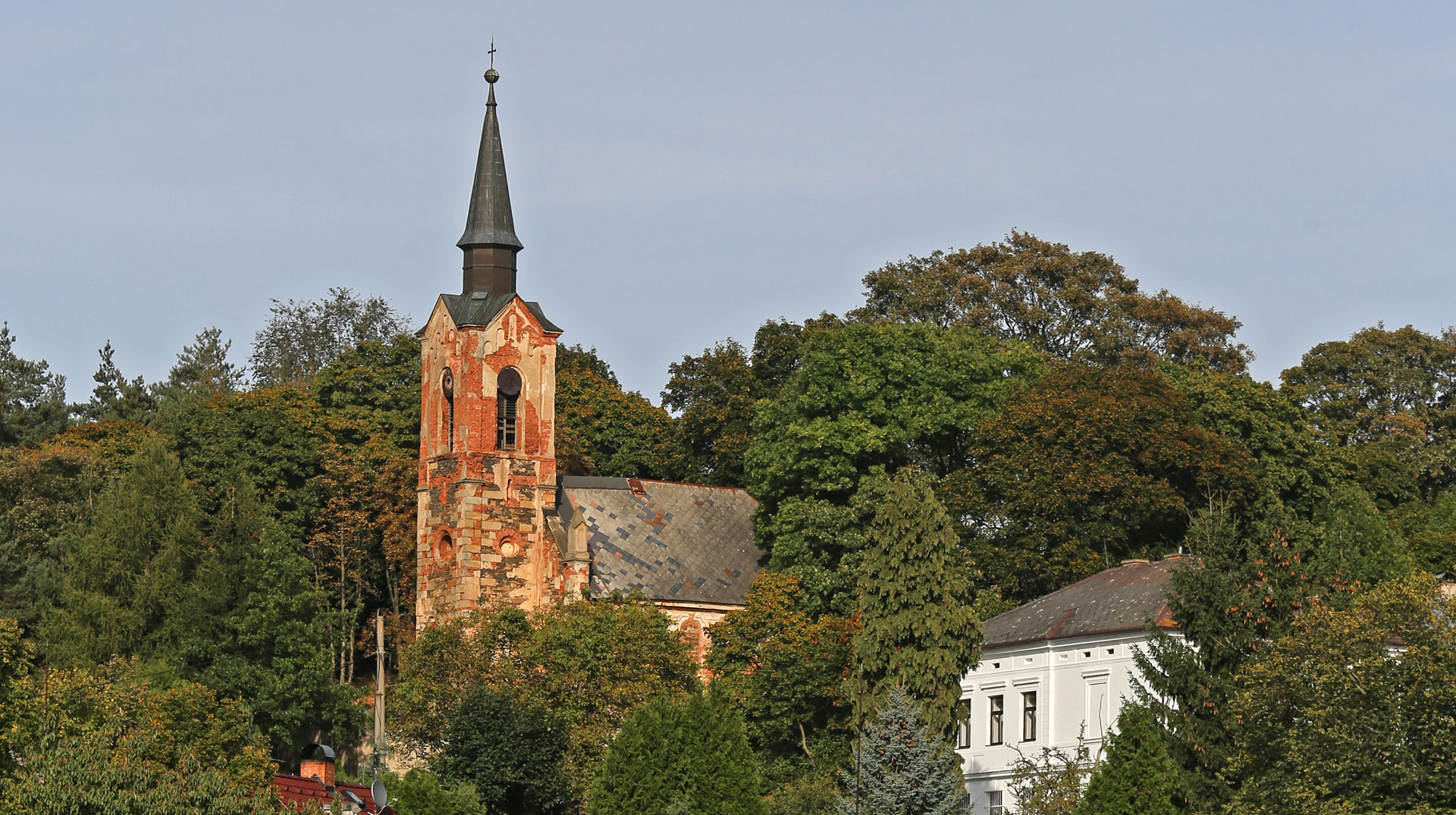 Sankt Georgskirche 2016 in Lukova (Lukau) in Tschechien. Symbolbild Sudetenland.