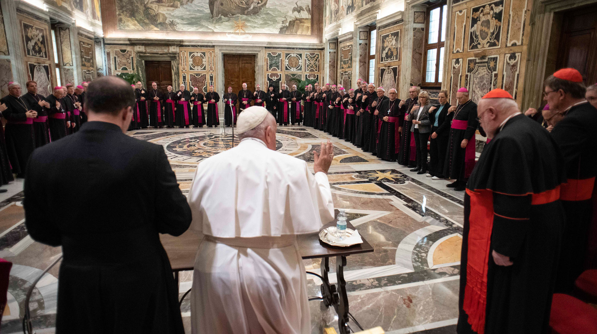 Deutsche Bischöfe sprechen mit Papst Franziskus