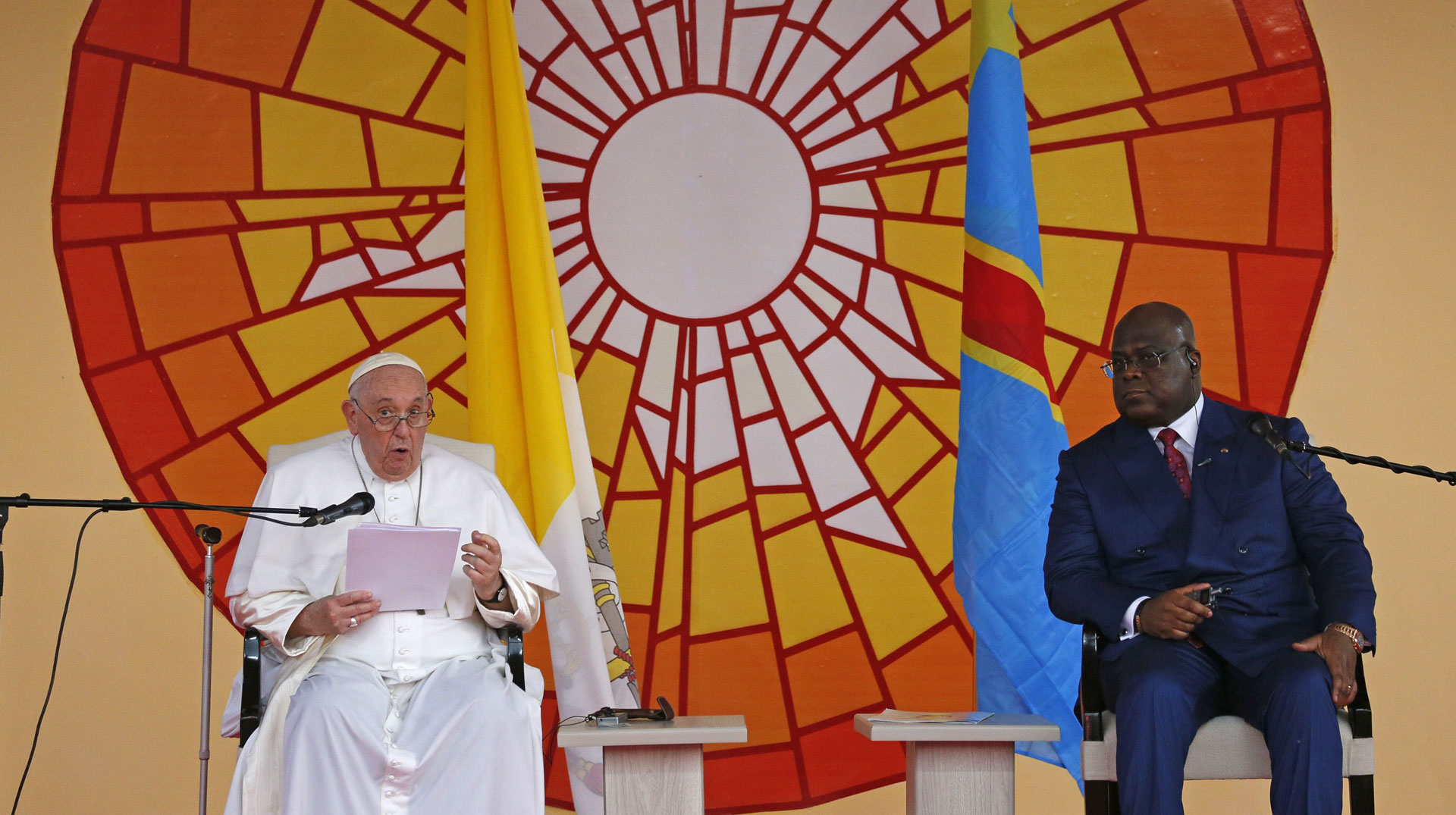 Papst Franziskus und Felix Tshisekedi (r.), Präsident der Demokratischen Republik Kongo.
