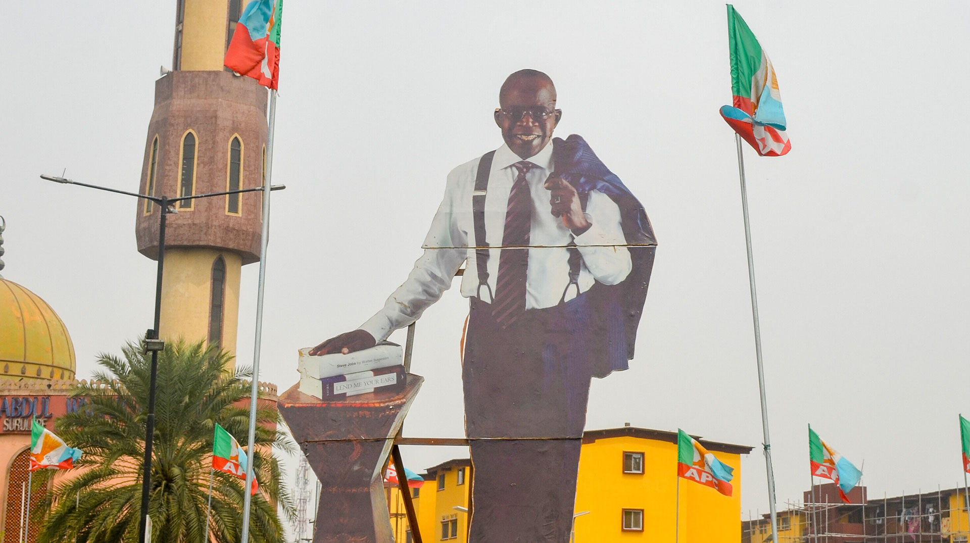 Pappfigur von Bola Tinubu, Spitzenkandidat des All Progressives Congress (APC), am 22. Februar 2023 in Lagos (Nigeria).