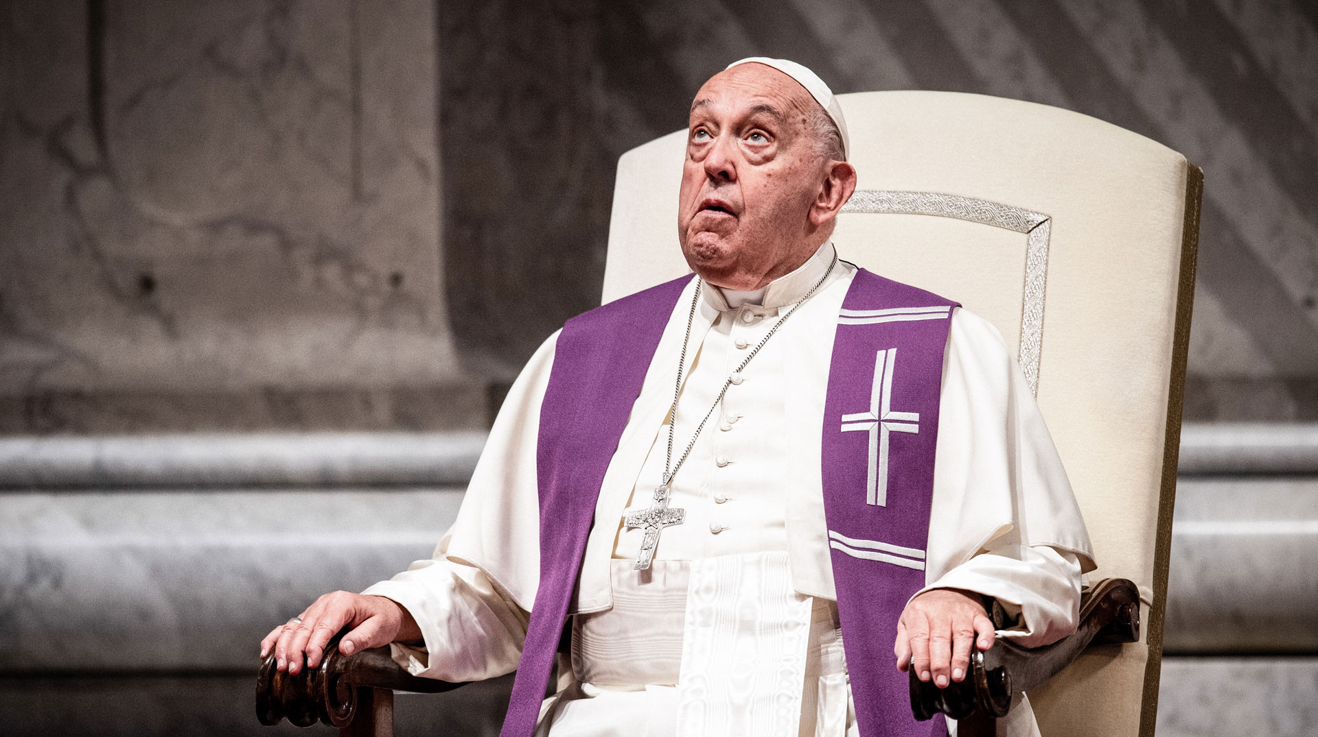 Papst Franziskus bei einer Bußfeier/Vigil zur Eröffnung der letzten Phase der Weltsynode am 1. Oktober 2024 im Petersdom im Vatikan.