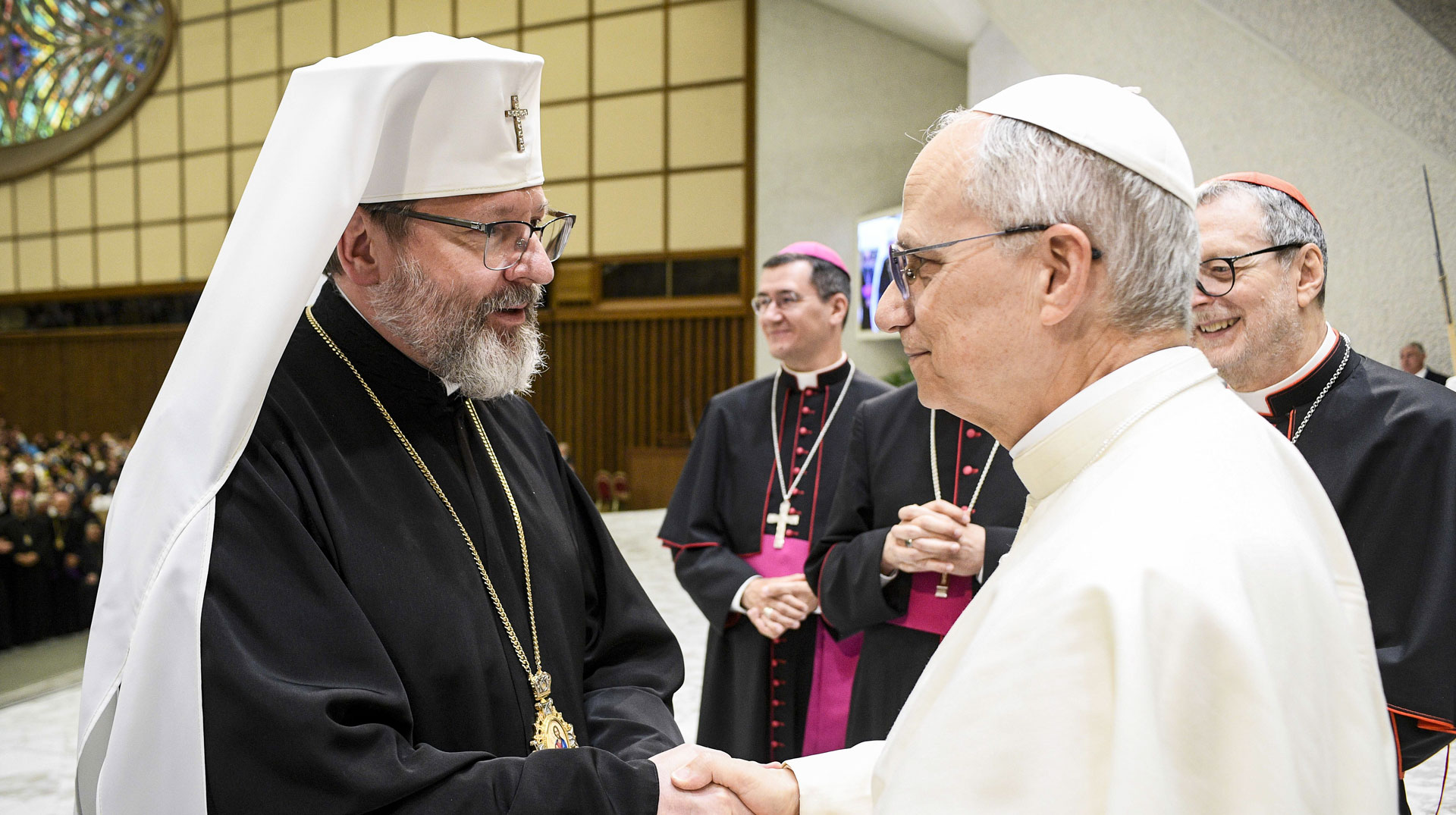 Neuer Papst bietet Vatikan als Friedensvermittler an