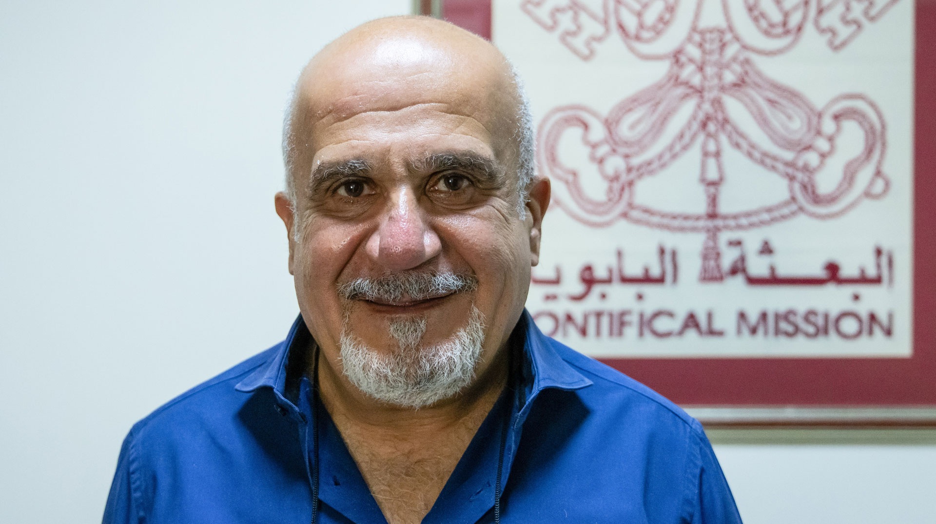 Michel Constantin, Regionaldirektor der "Päpstlichen Mission" für Libanon, Syrien, Irak und Ägypten, am 28. November 2025 in seinem Büro in Beirut (Libanon).