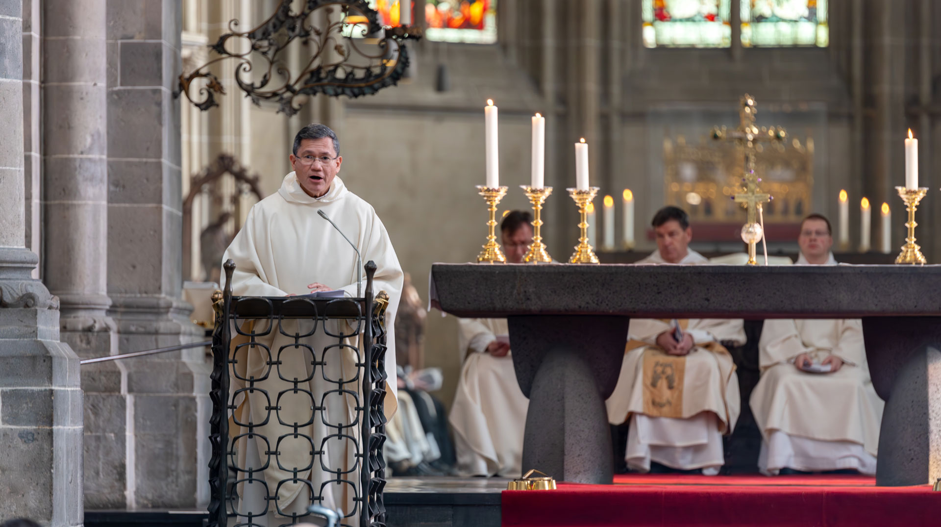 Ordensmeister Gerard Timoner OP