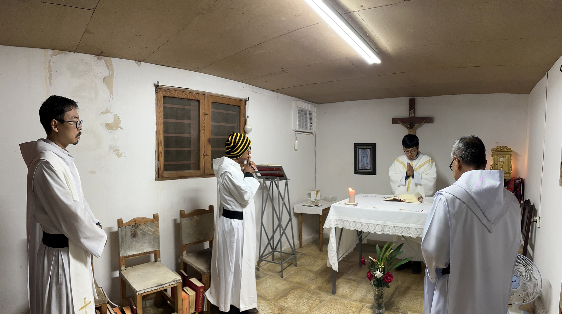 Missionsbenediktiner beten in Kuba
