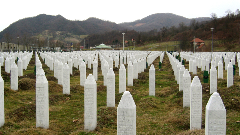Bosnien und UN begehen ersten Srebrenica-Gedenktag 