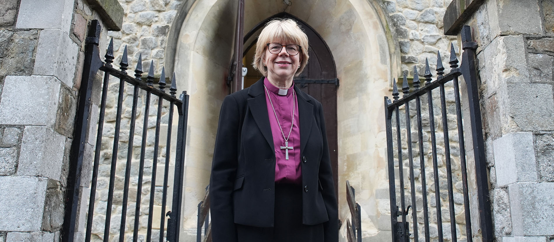 Sarah Mullally ist erste Erzbischöfin von Canterbury