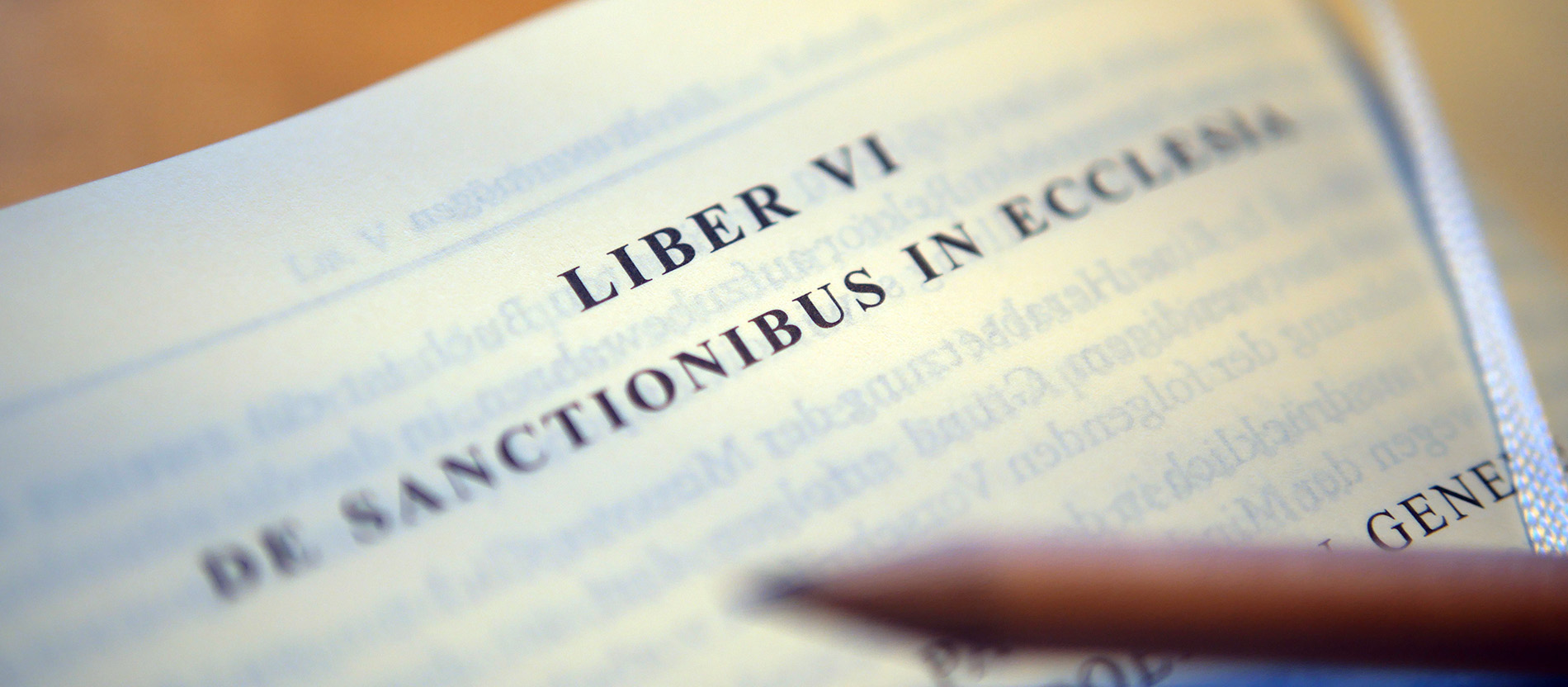 A look at the Codex Iuris Canonici in Book VI on ecclesiastical criminal law