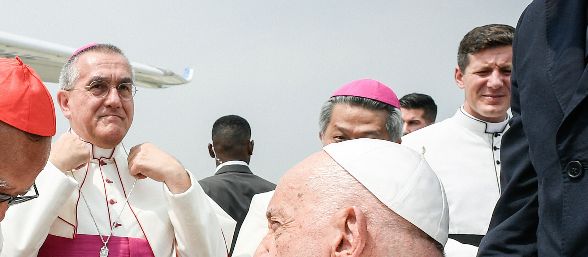 Erzbischof Piero Pioppo (l.) ist Apostolischer Nuntius in Indonesien.