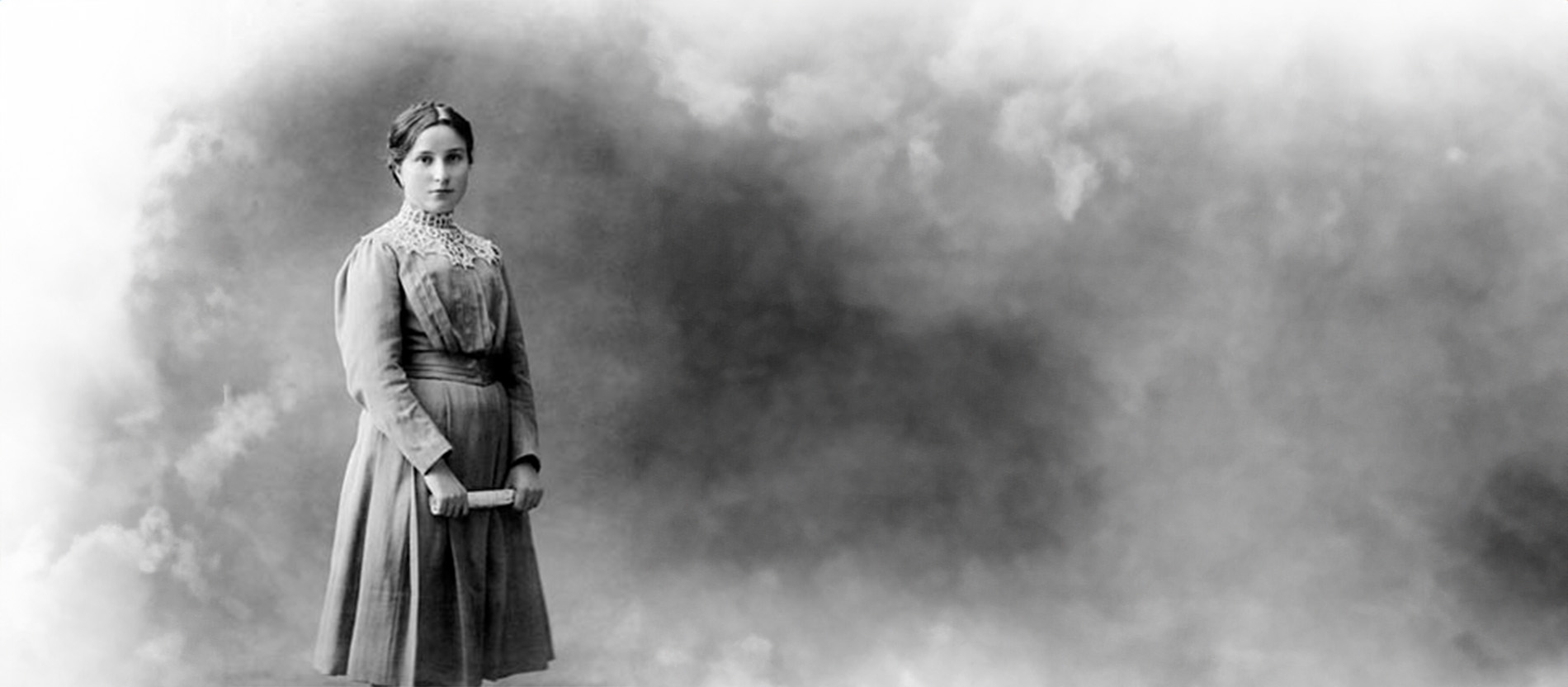 Schwarz-weiß-Porträt-Foto der Mystikerin Maria Valtorta im Alter von 15 Jahren