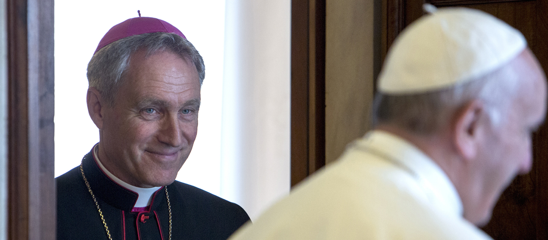 Georg Gänswein and Pope Francis