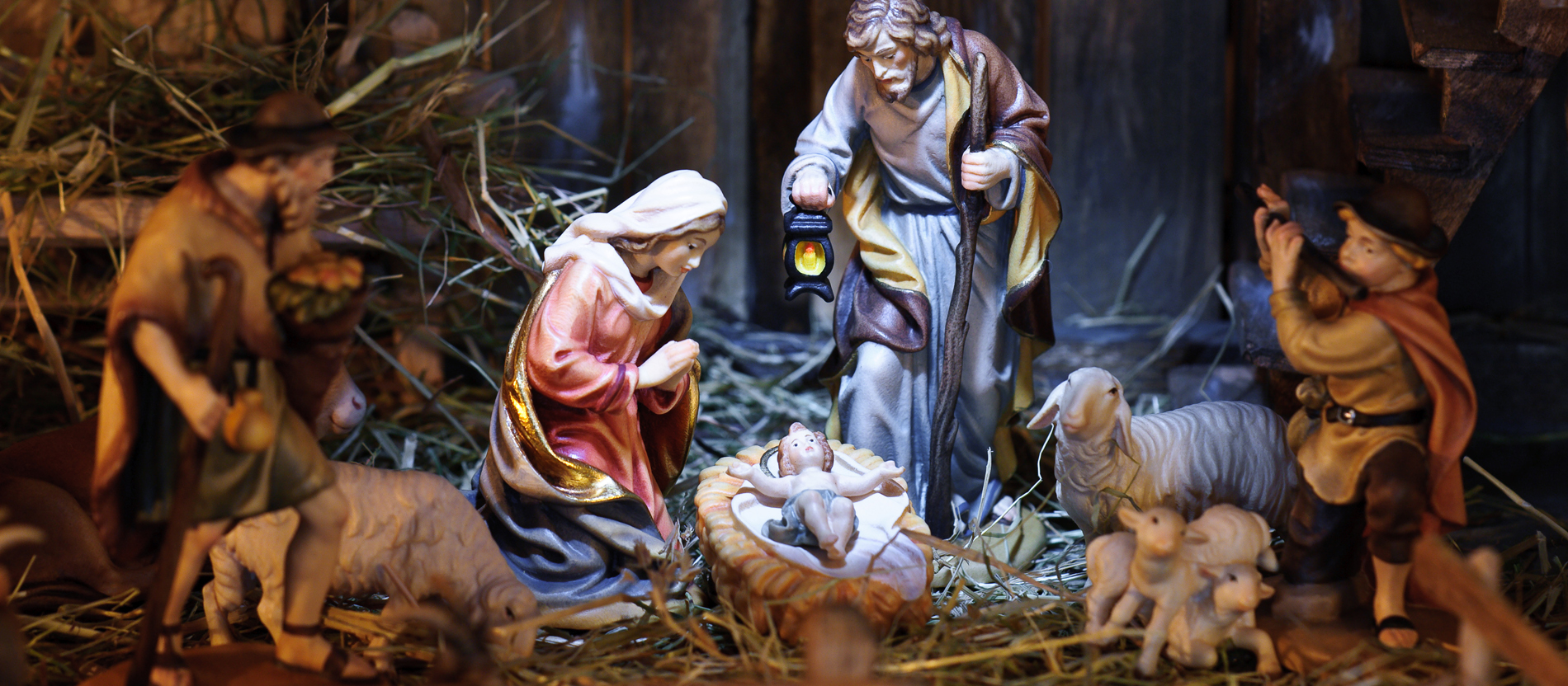 Die Darstellung der Heiligen Familie in einer Weihnachtskrippe.